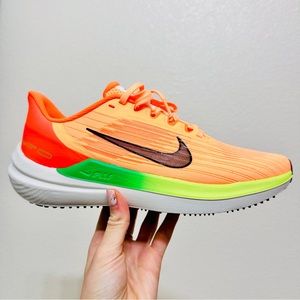 NIKE AIR WINFLO 9 RUNNING SHOES SIZE 8.5 Color Peach Cream
